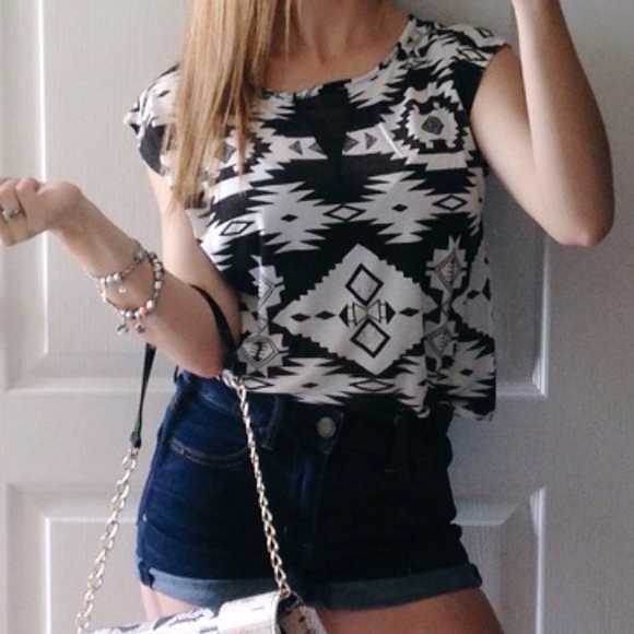 Tops - Geometric Crop Top